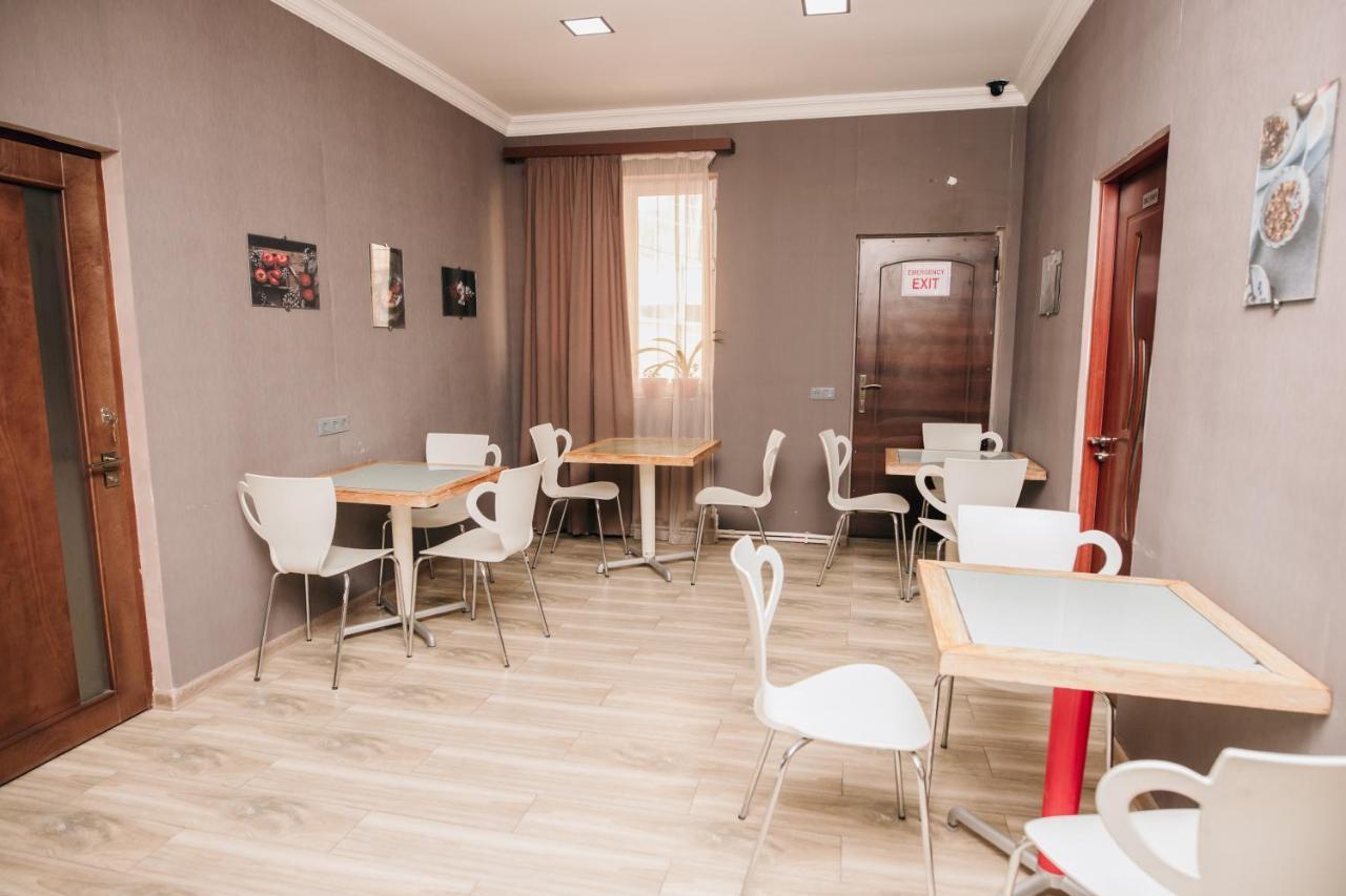 Nuryan Hotel Erevan Exterior foto